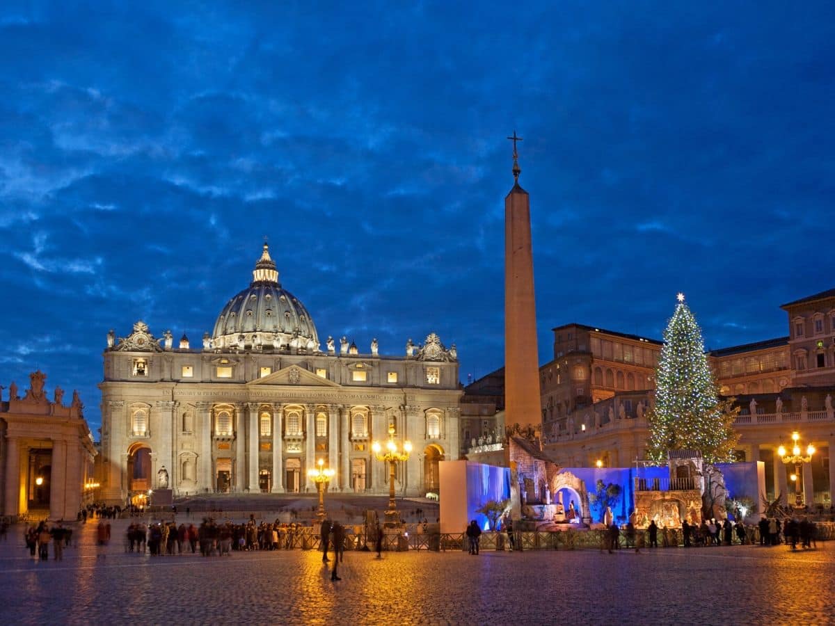Vatican city christmas tree 2021